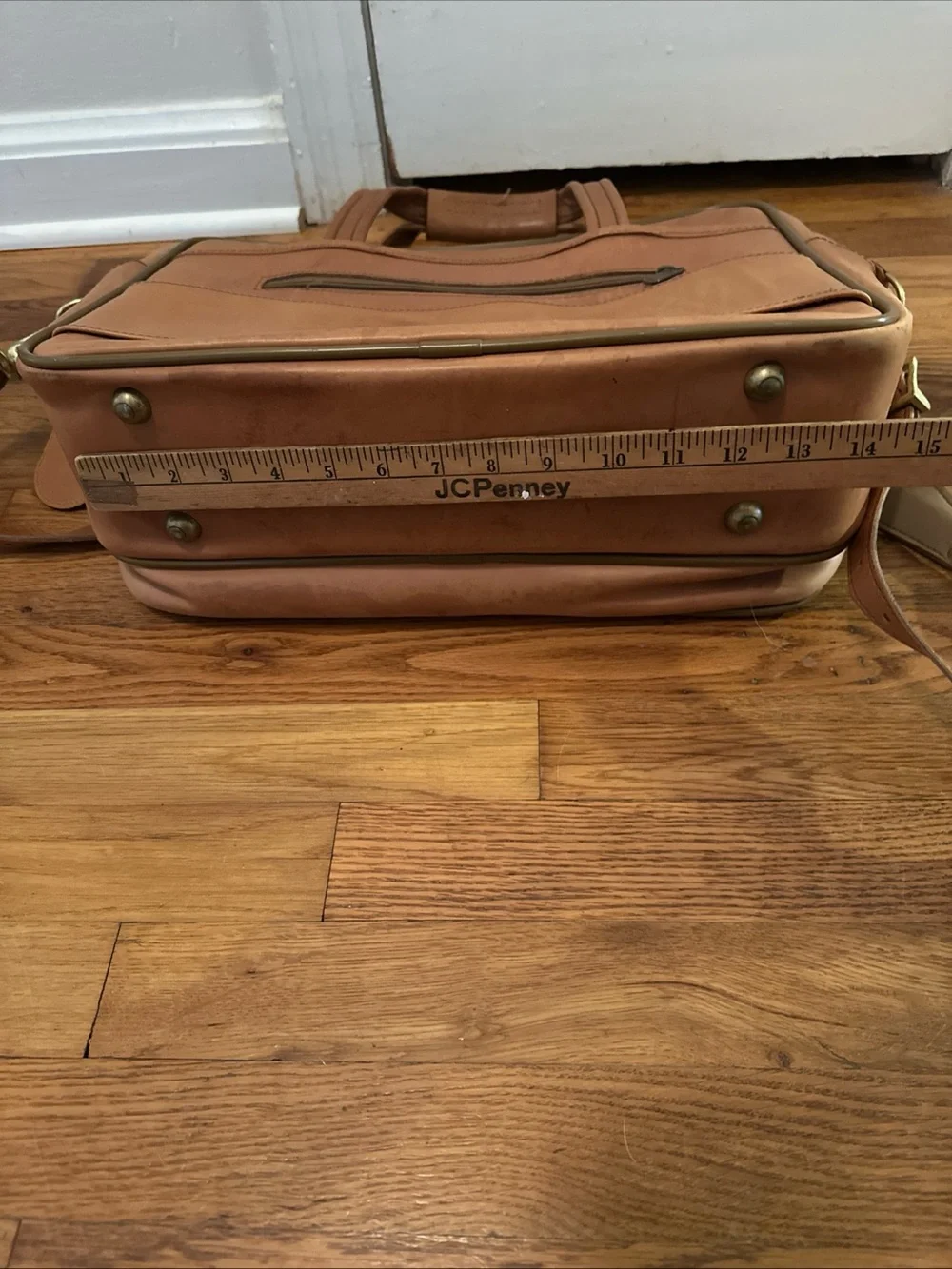 Hartmann Classic Tan Leather Messenger Bag for Men